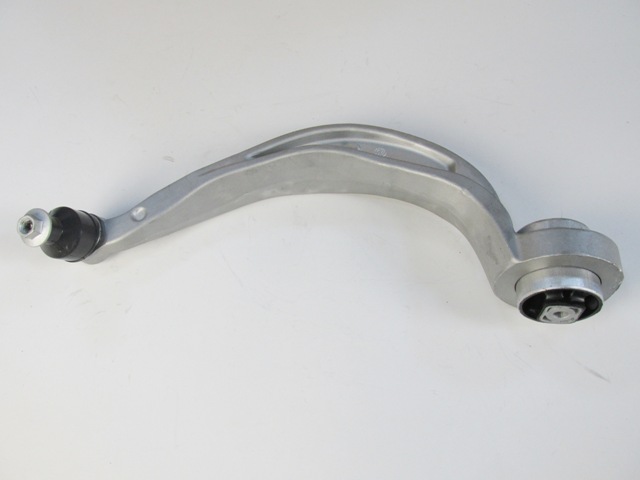 resimler/genel/AUDI A5- 08/12; ÖN ALT TABLA SAĞ EĞRİ TİP BURÇLU/ROTİLLİ (65 MM M12) (SALINCAK) ALÜMİNYUM (SH)