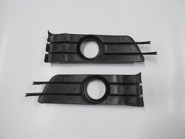 resimler/genel/CITROEN C5- 05/08; SİS LAMBA KAPAĞI SAĞ/SOL SET (2 PARÇA) SİS DELİKLİ