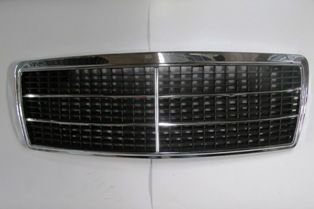 MERCEDES C CLASS- W202- 93/96; ÖN PANJUR NİKELAJLI (5ÇITALI) (İÇ PETEKLERİ SİYAH) (TW)